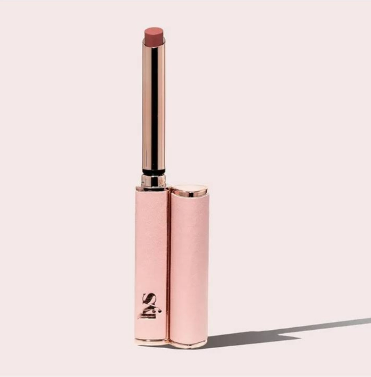 رژلب مات lys beauty